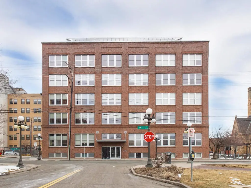 225 9th St, Saint Paul